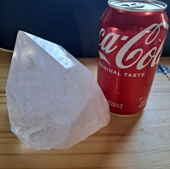 Extra Large High Quality Quartz Crystal Point - Picture 7 of 9